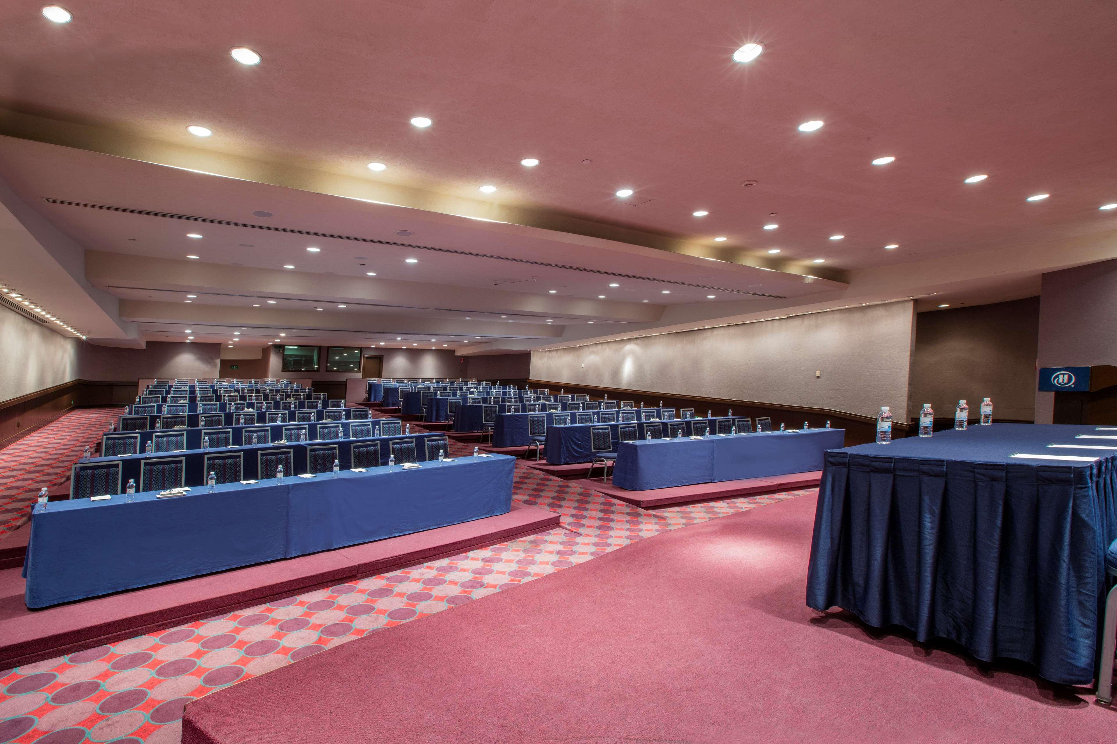 Hotel Barcelo Guadalajara Exteriér fotografie The European Parliament's conference room