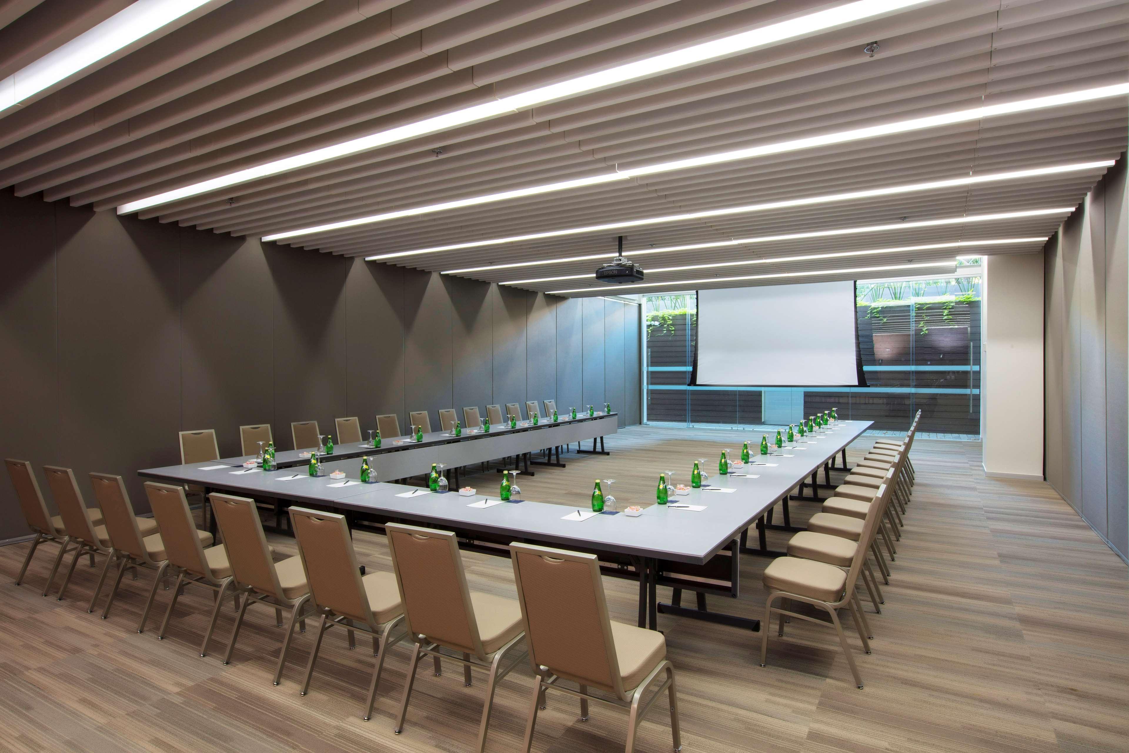 Hotel Barcelo Guadalajara Exteriér fotografie Meeting room