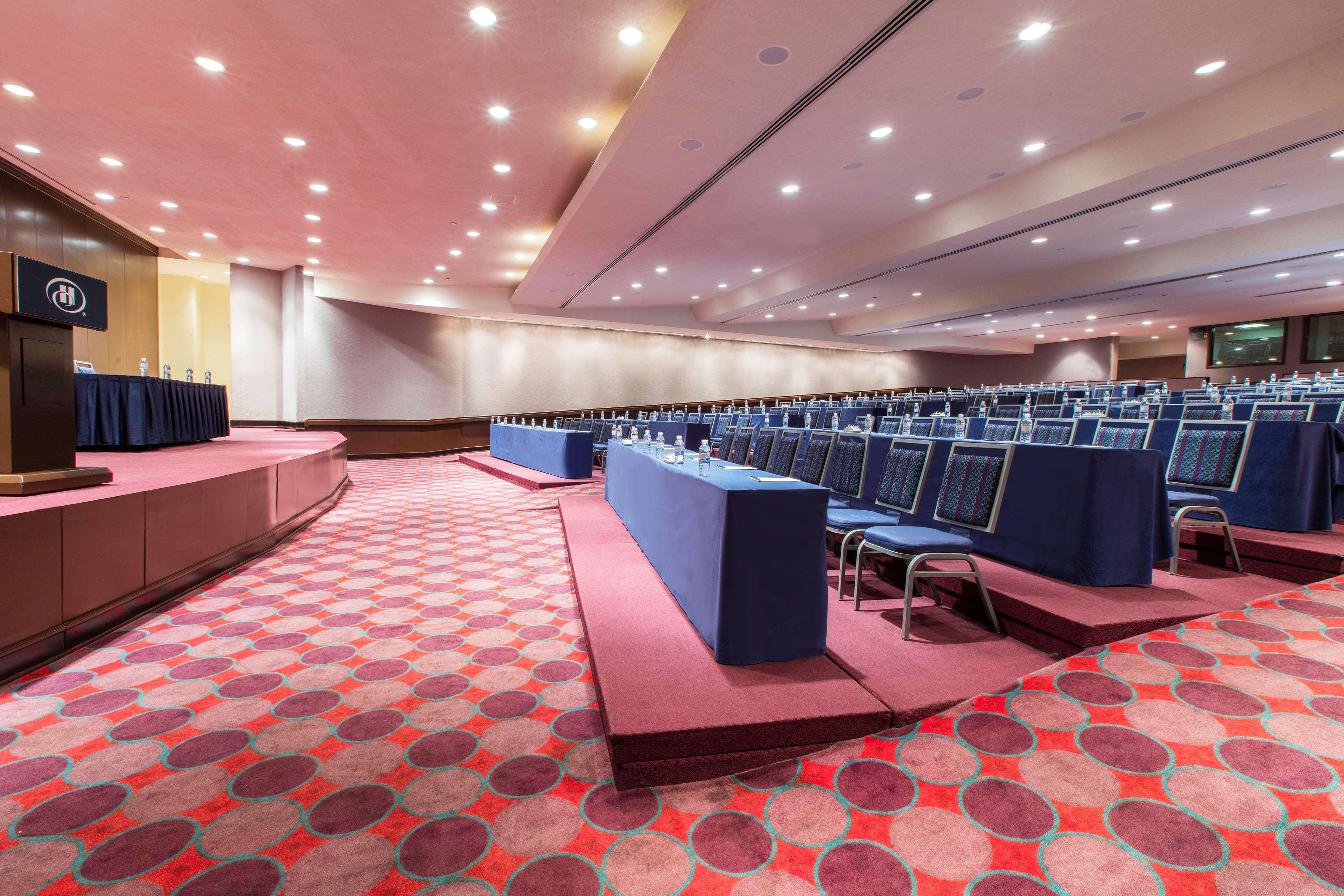 Hotel Barcelo Guadalajara Exteriér fotografie The European Parliament's conference room