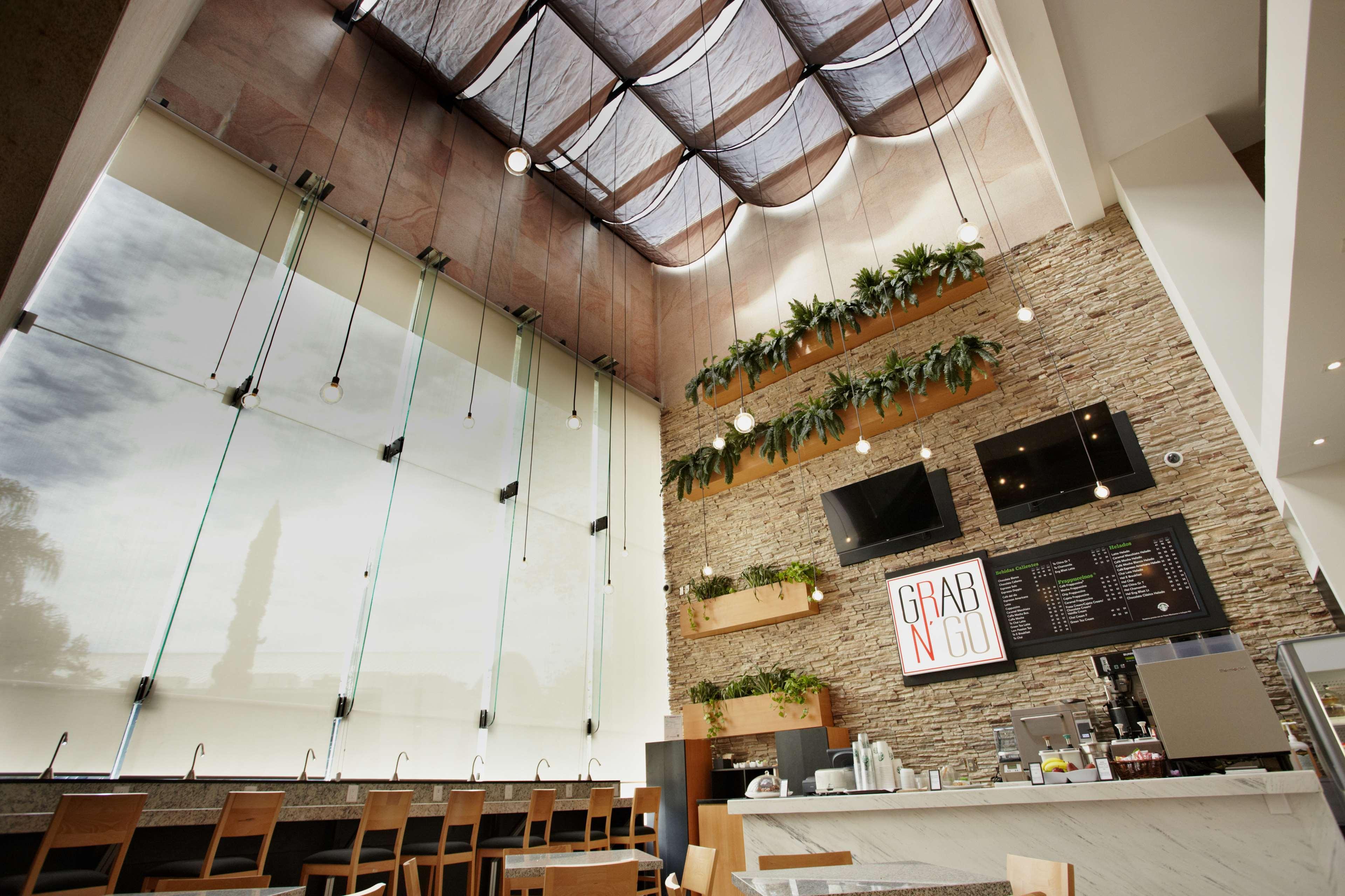 Hotel Barcelo Guadalajara Exteriér fotografie Interior of the restaurant