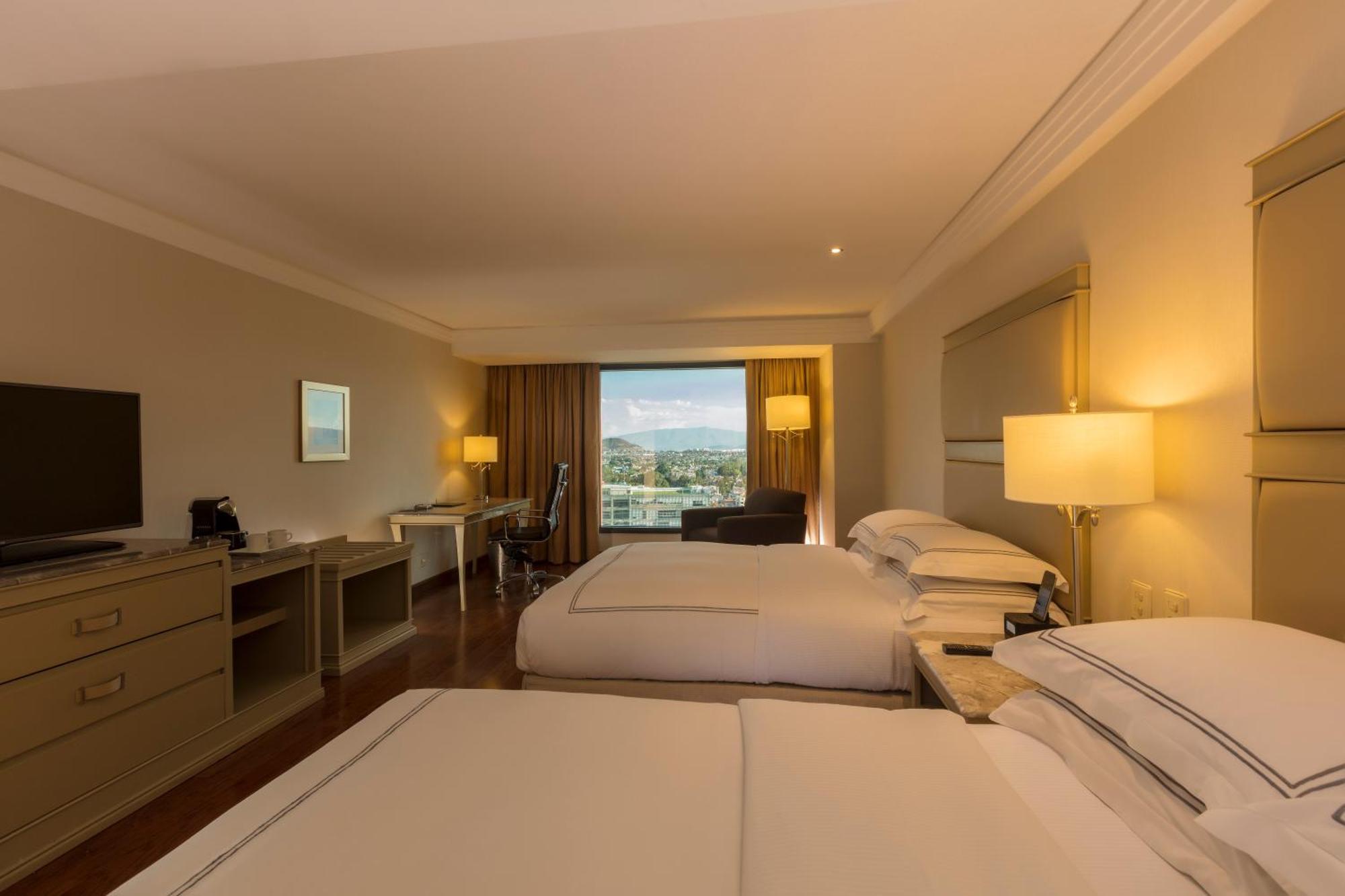 Hotel Barcelo Guadalajara Exteriér fotografie Deluxe Room