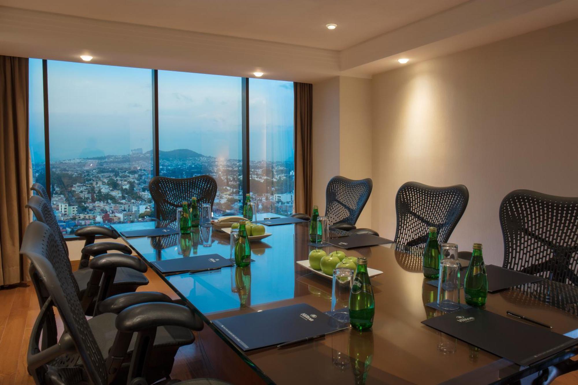 Hotel Barcelo Guadalajara Exteriér fotografie Meeting room